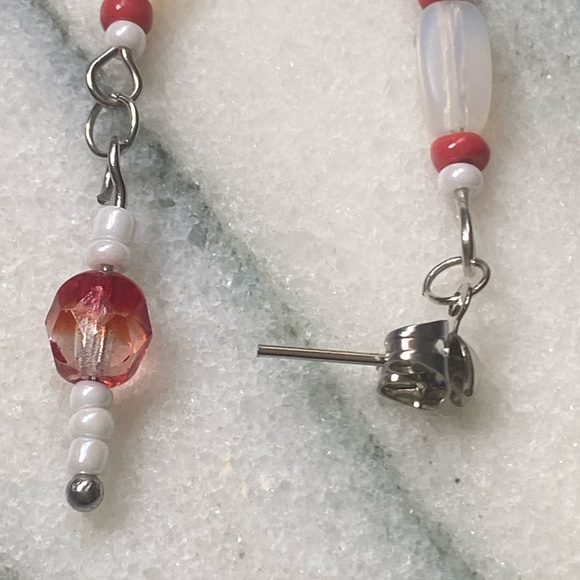 Sale 2 for $10 NWOT handmade red white beaded drop and dangle post earrings - Picture 5 of 6